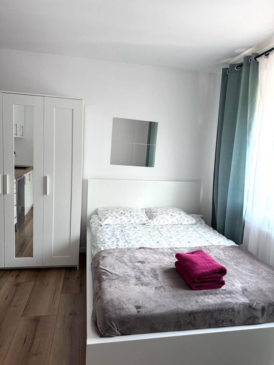 Quiet Apartment Near The Park, Metro, Centre, Wi-Fi - By Hik Apartments Варшава Экстерьер фото